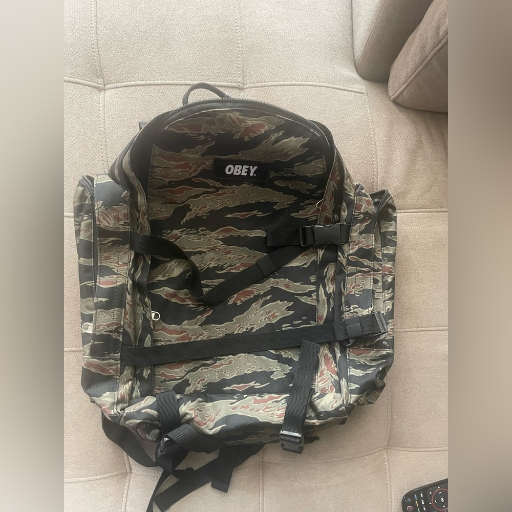 OBEY BACKPACK - CAMO - new
